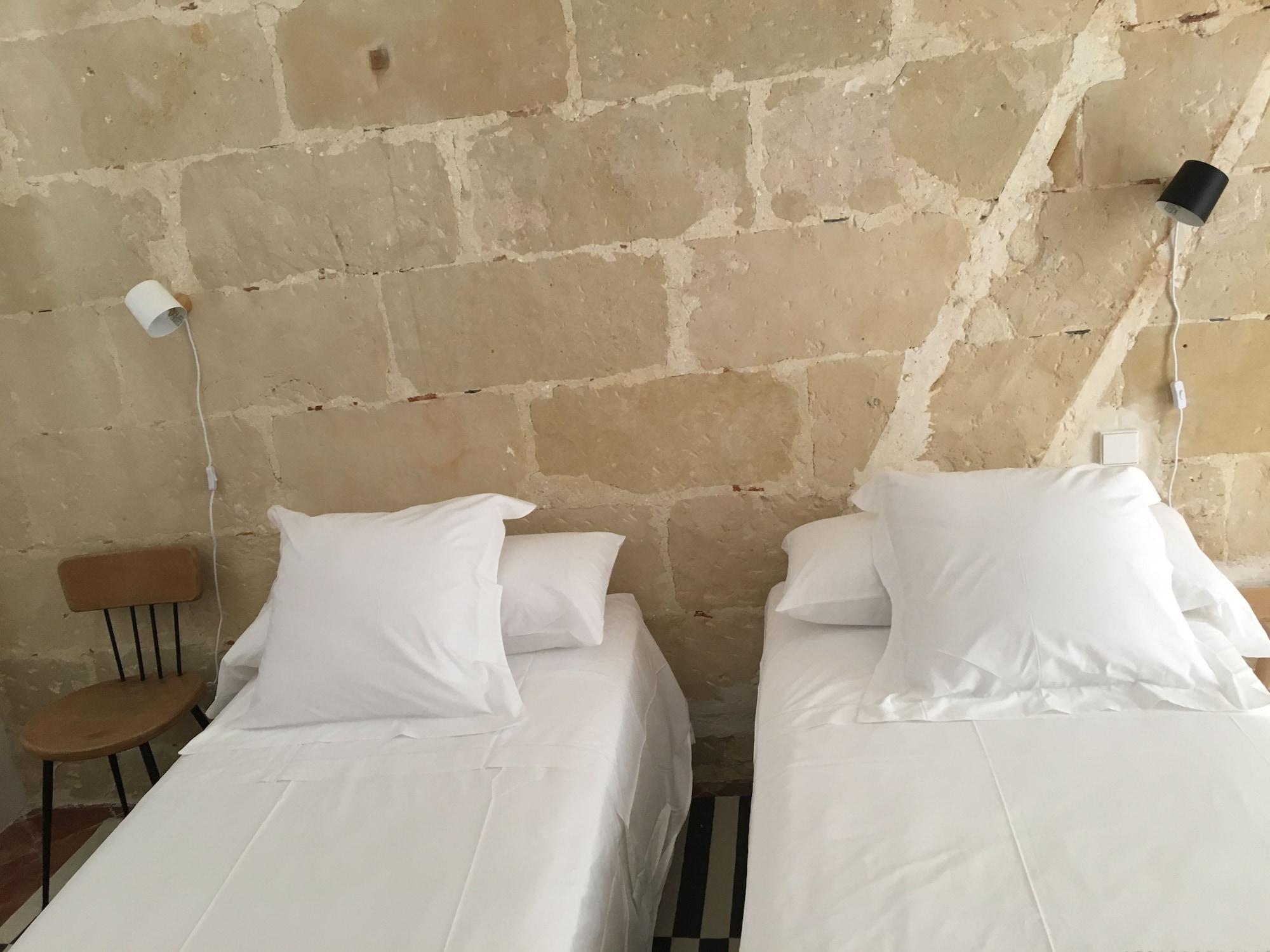 Hotel Hevresac Singular & Small 马翁 外观 照片